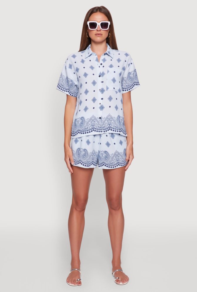 Crepe Knit Bandana Print Shorts - Image 2