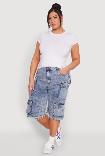 Plus Size Frayed Hem Cargo Bermuda Shorts