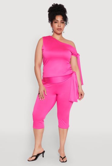 Plus Size Side Tie Capri Pants