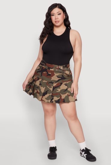 Plus Size Buckle Front Pleated Skirt