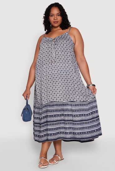 Plus Size Border Print Keyhole Maxi Dress